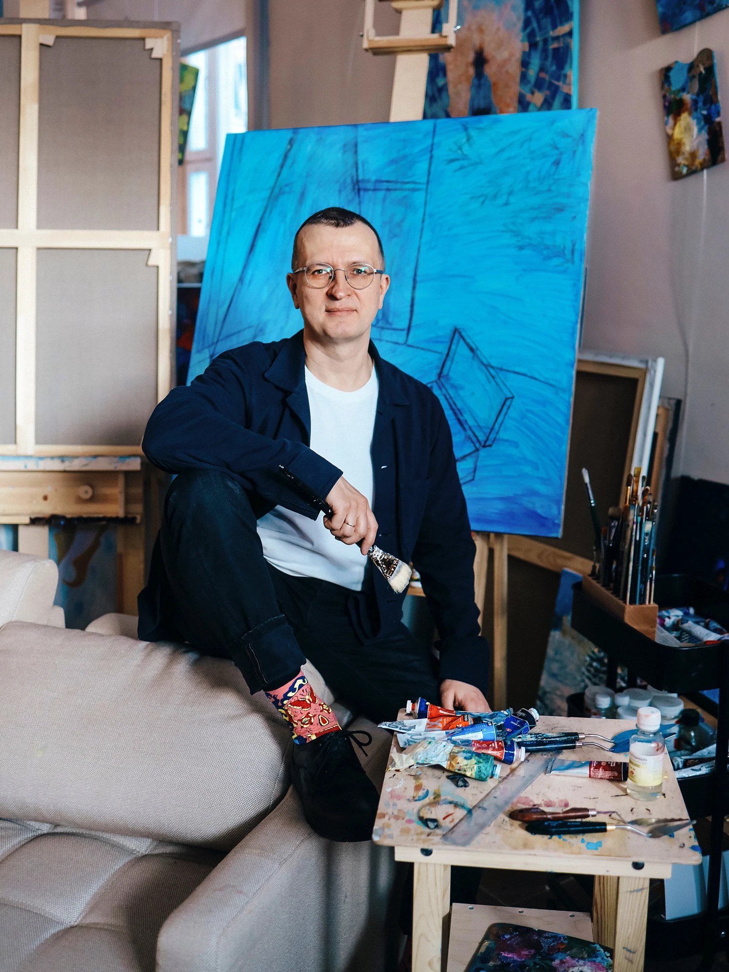 «Моя цель достигнута — я передал магию и зыбкость состояния»: интервью с художником Лешей Непетровичем