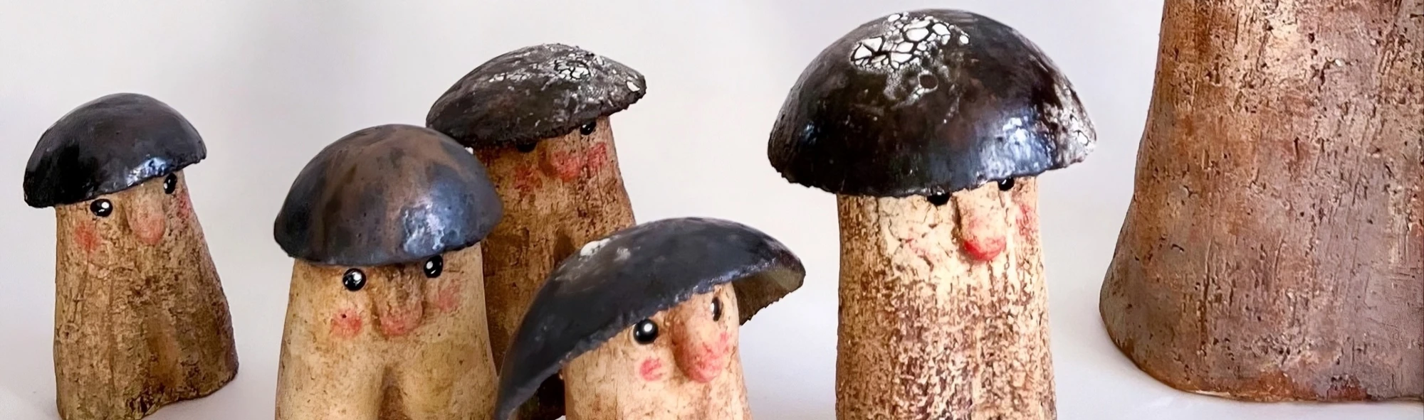 Искусство, которое помещается в ладони: мини-керамика как главный арт-тренд